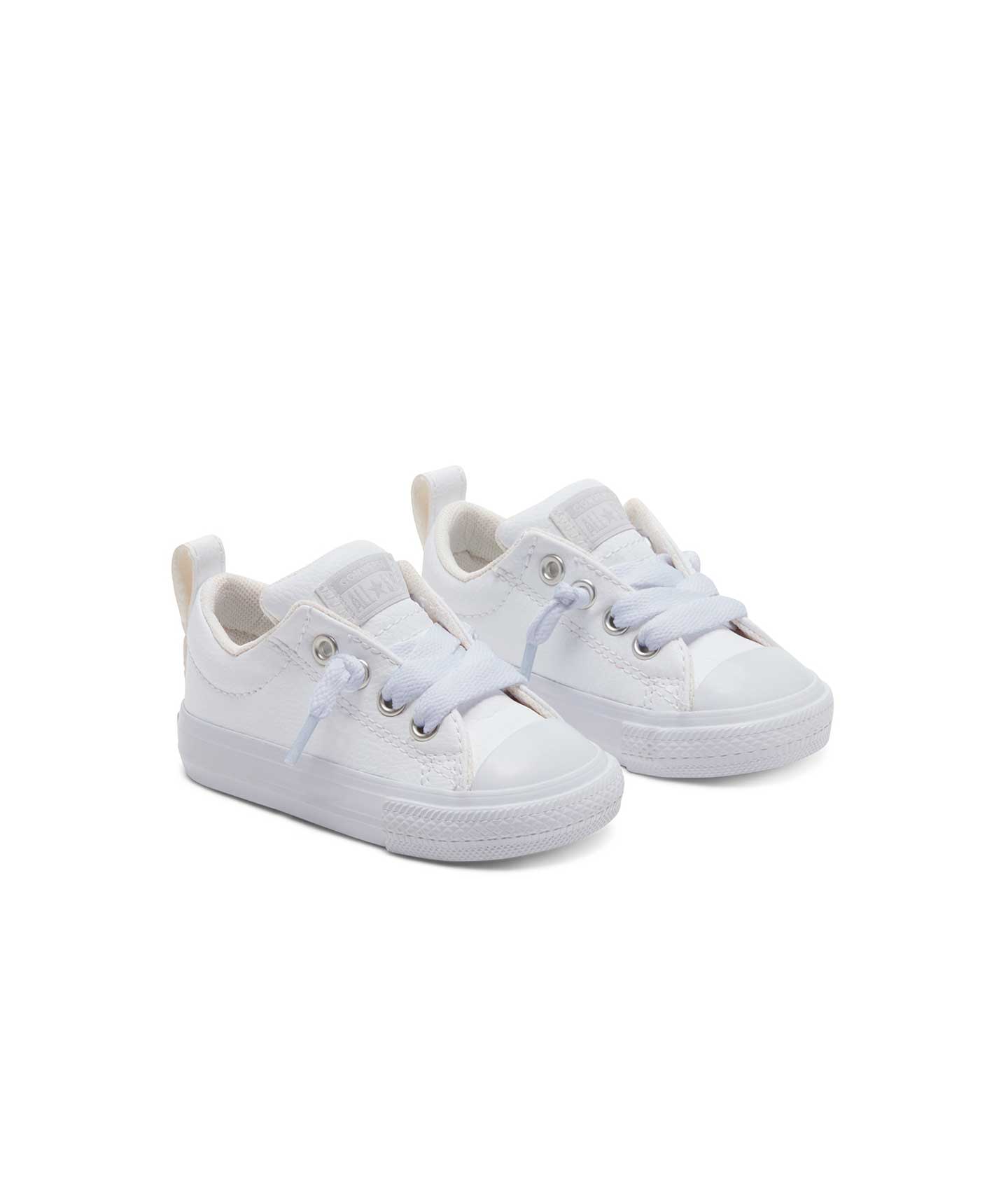 Tenis Converse Chuck Taylor Street Blancos en Choclo Tipo Piel para Niños Vista lateral derecha del par