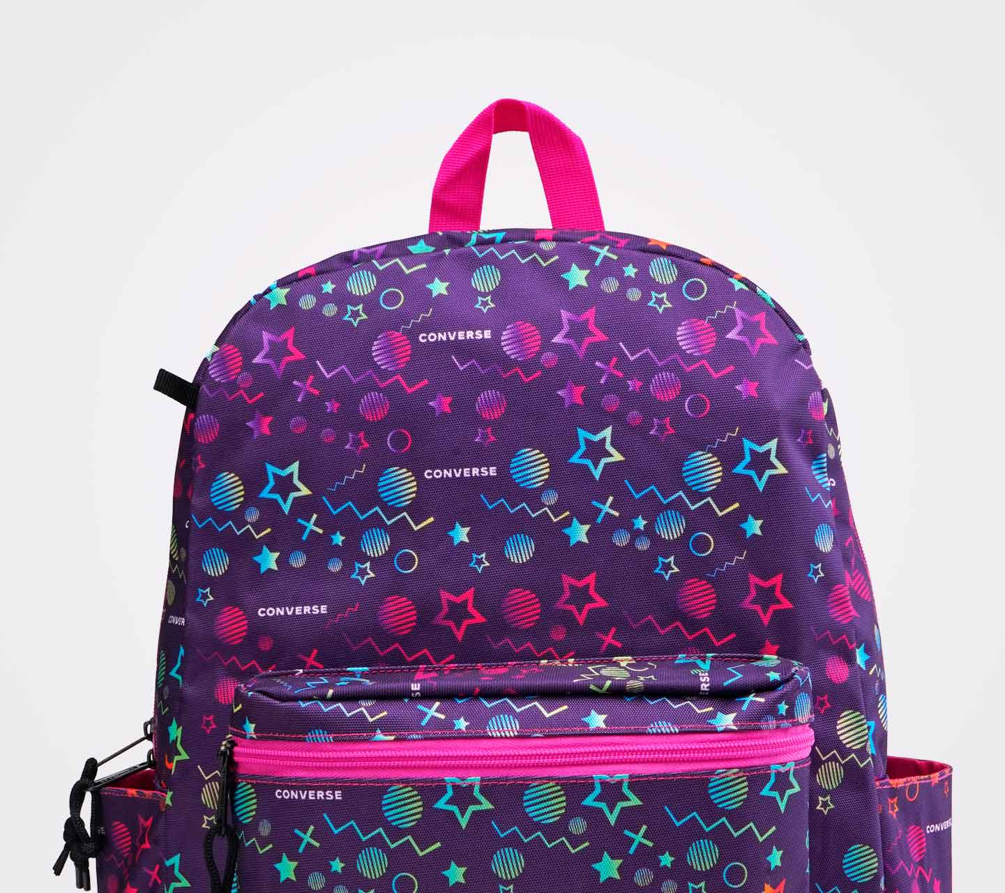 Mochila Converse BTS 24 Lila con Impresión Estrellas y Planetas Multicolor Unisex Close up a la jareta
