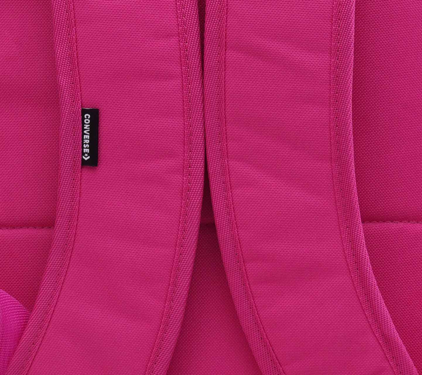 Mochila Converse BTS 24 Rosa con Impresión de Corazones Unisex Vista posterior de las correas