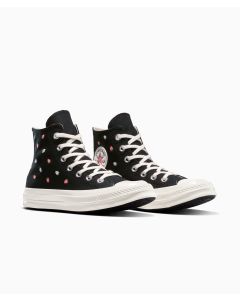 Tenis Converse Chuck 70 Negros con Diseño de Fresas en Bota de Lona para Mujer