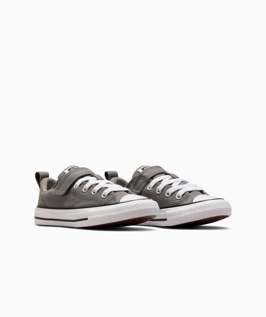 Tenis Converse Chuck Taylor Malden Grises en Choclo de Lona para Niño Vista lateral derecha del par