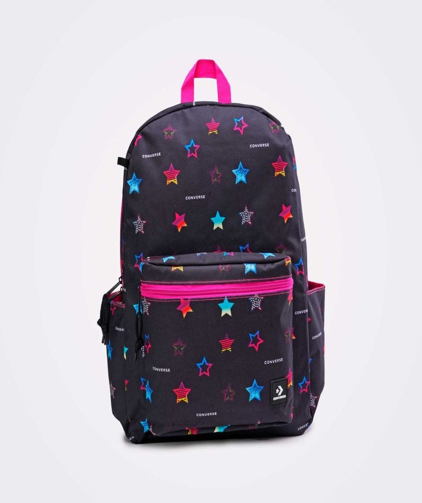 Mochila Converse BTS 24 Negra con Estrellas Multicolor Vista frontal