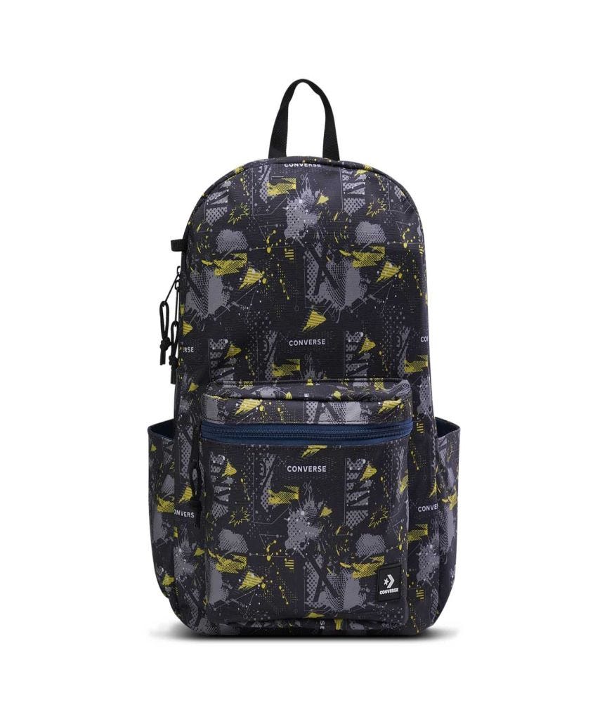 Mochila Converse BTS 24 Negra y Tonos en Contrastes Gris y Amarillo Unisex Vista frontal