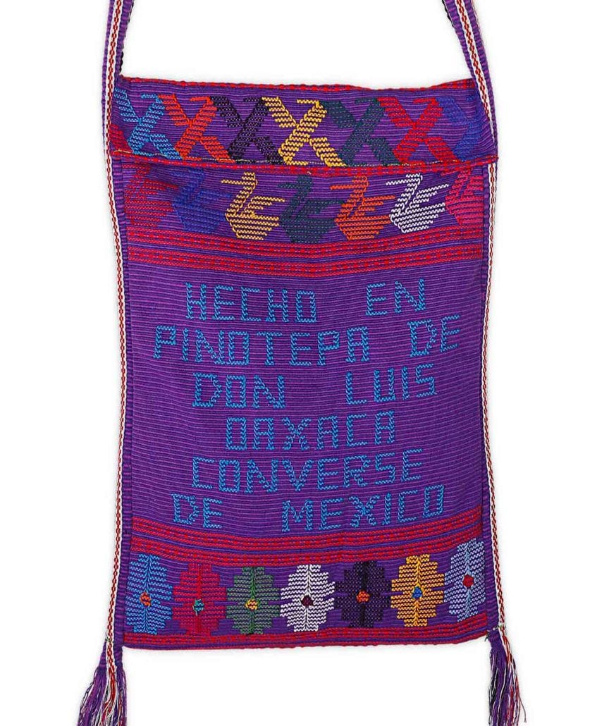 Morral morado flor y pato Esperanza Plaza Vista frontal